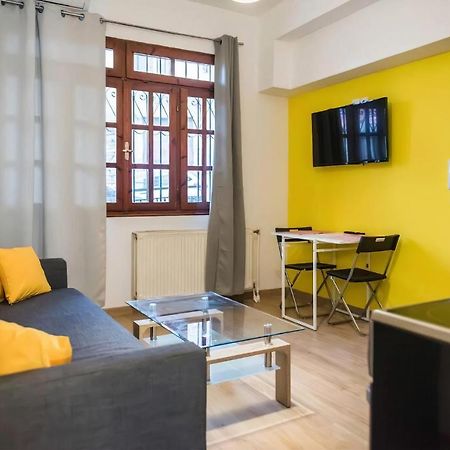 Yellow Geranium Apartment Thessaloniki Exterior photo