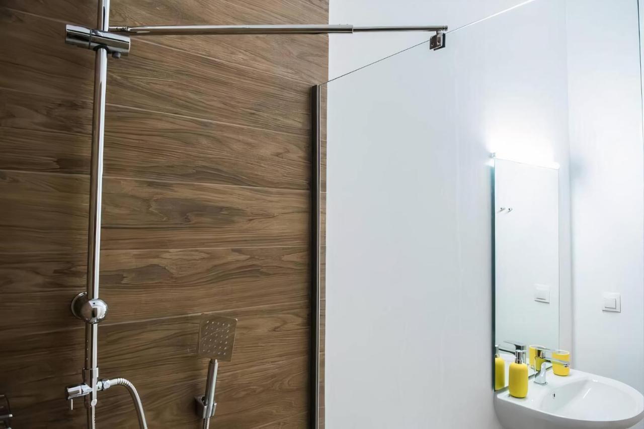 Yellow Geranium Apartment Thessaloniki Exterior photo